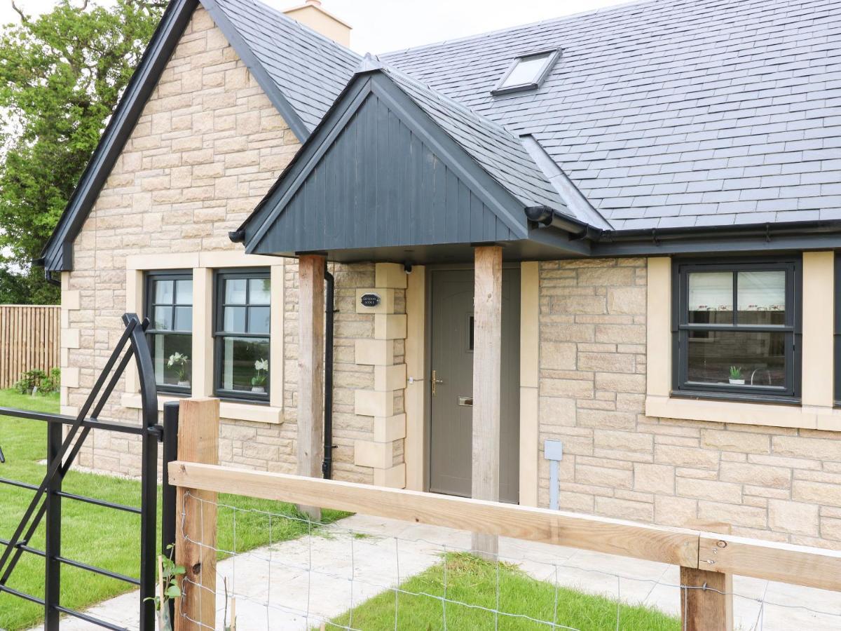 Gordon Lodge Duns Exterior photo
